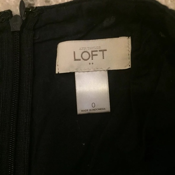 Ann Taylor LOFT Skirt - Picture 2 of 3